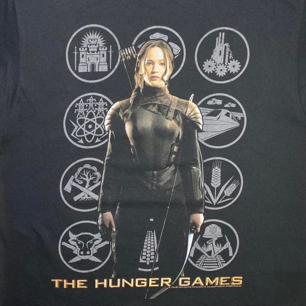 Hunger Games shirt‎